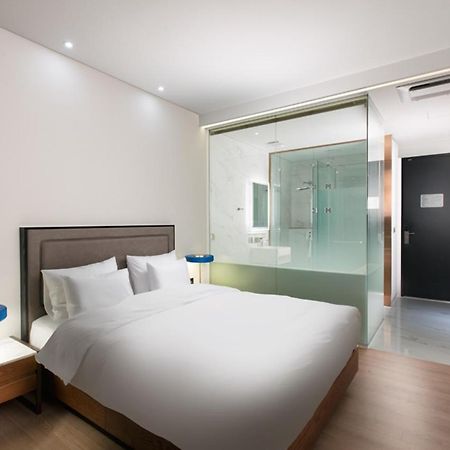 N Bridge Hotel Jeon Ju Чонджу Екстер'єр фото