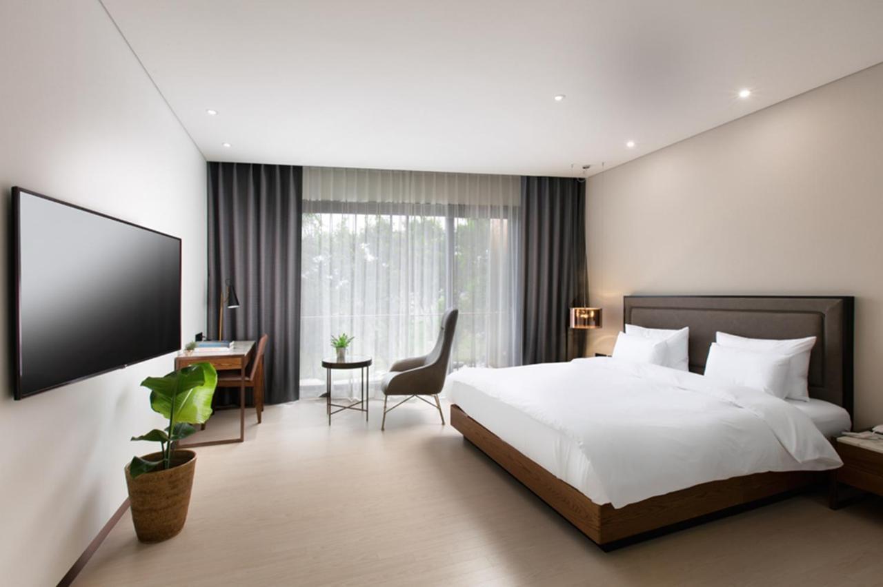 N Bridge Hotel Jeon Ju Чонджу Екстер'єр фото